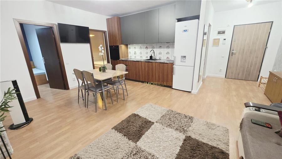 Apartament cu 3 camere semidecomandat, mobilat în Mărăști