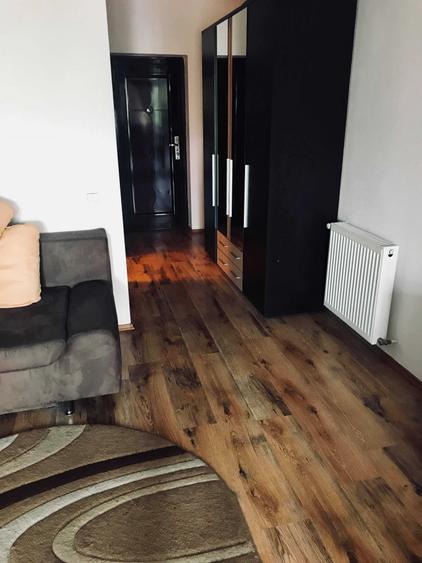 Apartament cu 2 camere semidecomandat în Calea Turzii