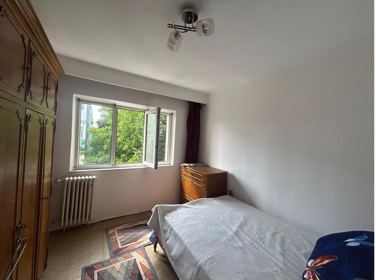 Apartament cu 2 camere decomandat în Trivale