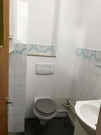 Apartament cu 4 camere decomandat în Drumul Taberei