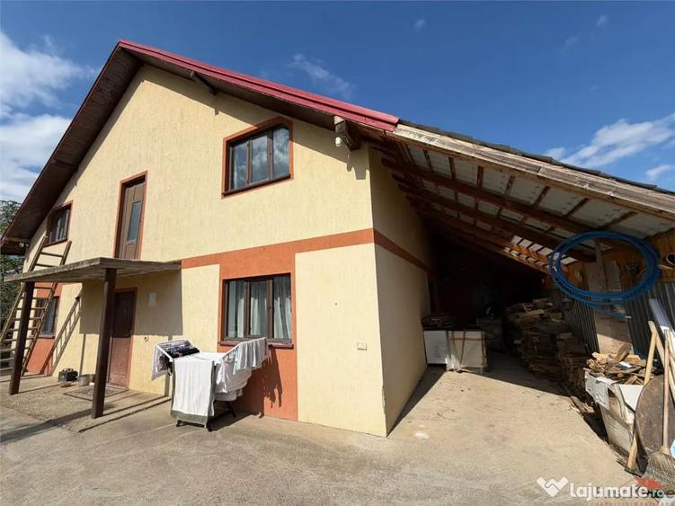 Casă cu 3 camere cu Teren 1021 Mp în Odobești