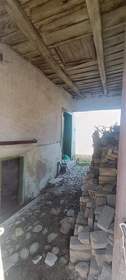 Casă cu Teren 1200 Mp în Ticvaniu Mic