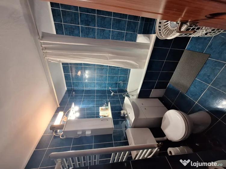 Apartament cu 3 camere decomandat în Rogerius