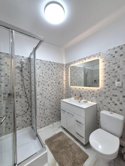Apartament cu 2 camere semidecomandat, mobilat în 13 Septembrie
