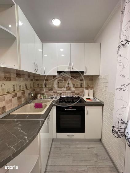 Apartament cu 2 camere decomandat în Valenta