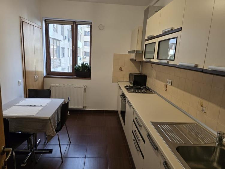 Apartament cu 2 camere decomandat, mobilat în Timpuri Noi