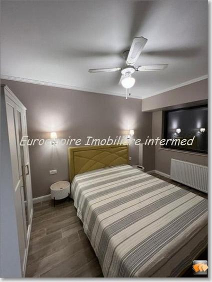 Apartament cu 2 camere decomandat în Casa de Cultură