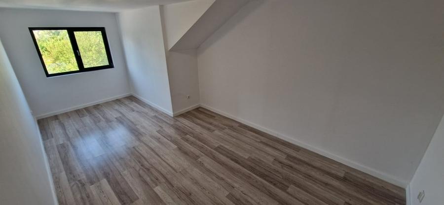 Apartament cu 2 camere decomandat în Exterior Est