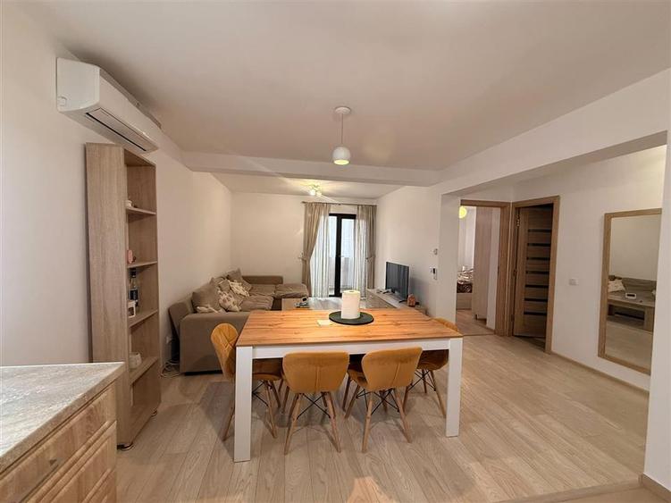 Apartament cu 2 camere decomandat în Valea Lupului