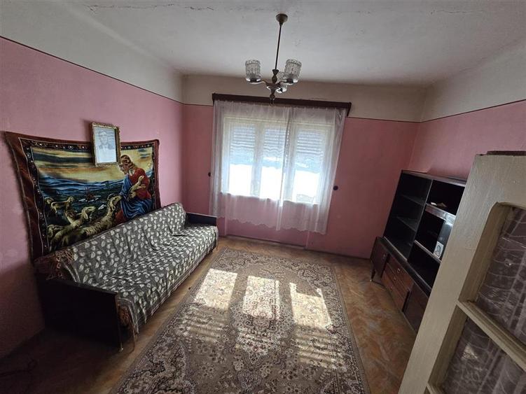 Casă cu 3 camere cu Teren 227 Mp în Central