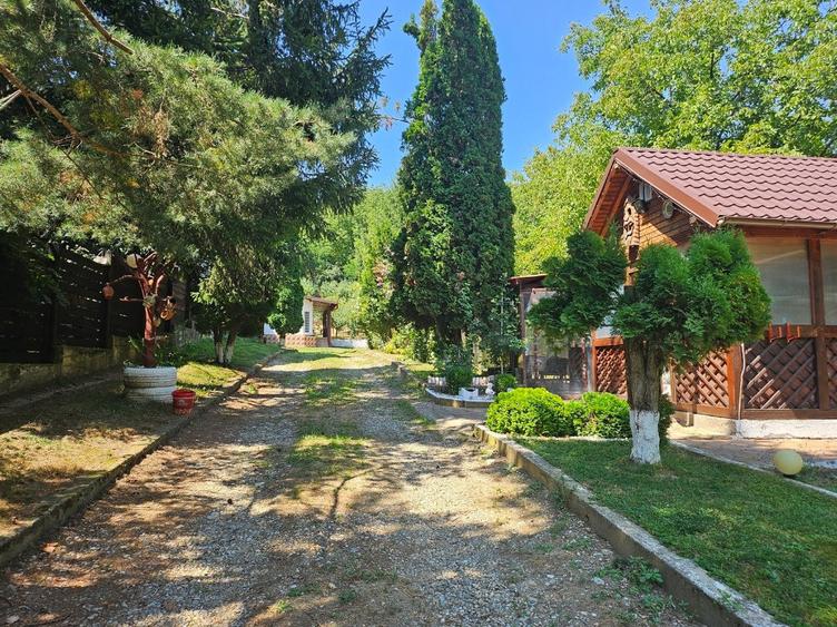 Casă cu 1 camere cu Teren 1697 Mp în Ștefănești