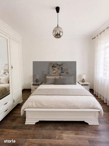 Casă cu 7 camere cu Teren 700 Mp în Sântandrei