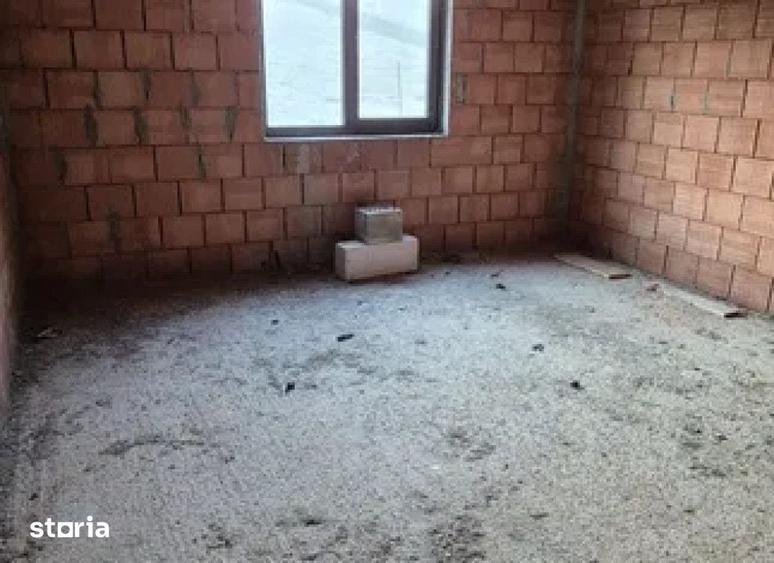 Casă cu 3 camere cu Teren 500 Mp în Ciritei