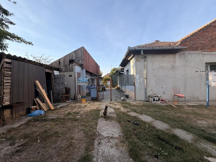 Casă individuală cu 3 camere cu Canalizare în Blașcovici
