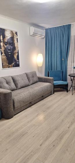 Garsonieră decomandată în Micro 20