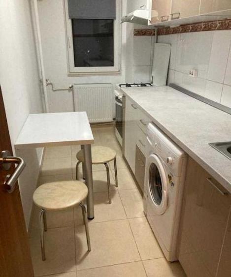 Garsonieră decomandată, mobilată în Basarabia
