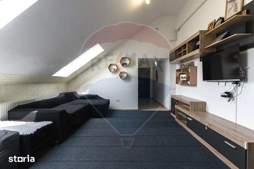 Apartament cu 3 camere decomandat, mobilat în Sânpetru