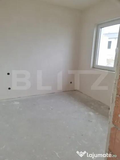 Casă cu 4 camere cu Teren 300 Mp în Central