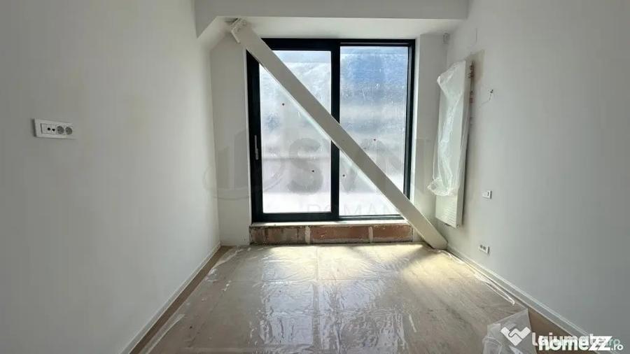 Apartament cu 4 camere decomandat în Aviației