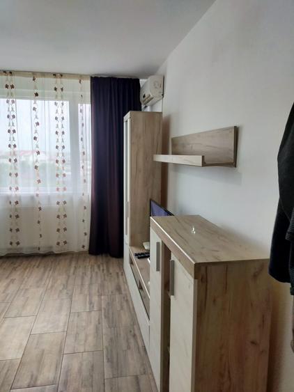 Garsonieră decomandată în Exterior Vest