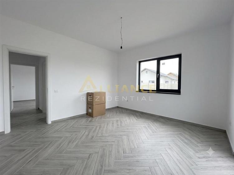 Casă individuală cu 4 camere cu Teren 427 Mp în Berceni