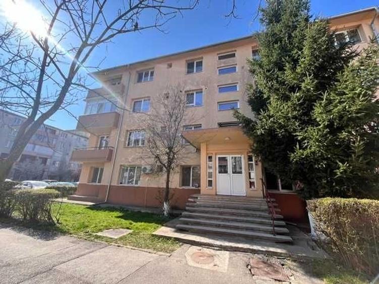 Apartament cu 2 camere nedecomandat în Strei