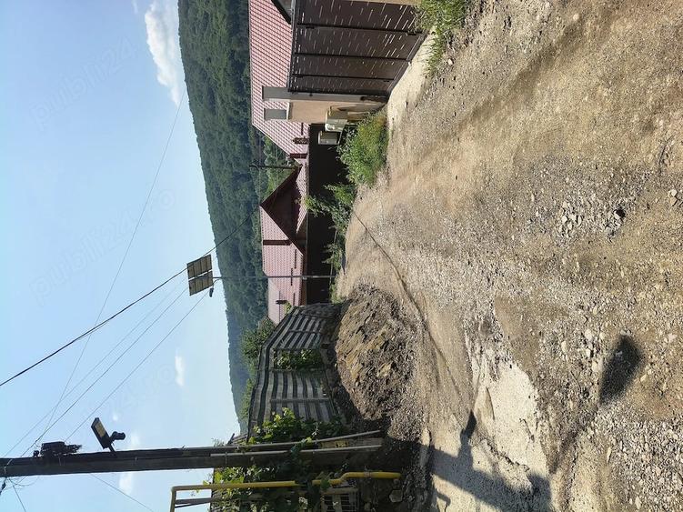 Teren de 5600 mp, în Valea Budului