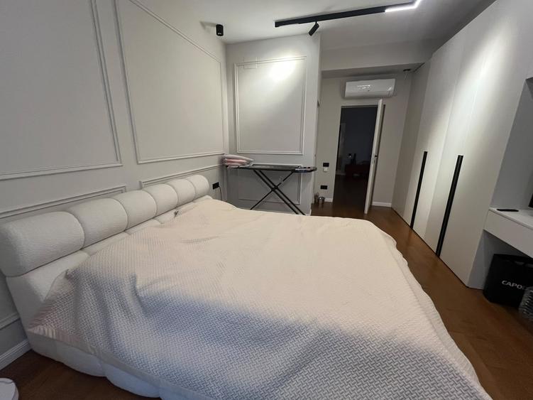 Apartament cu 3 camere decomandat, mobilat în Unirii