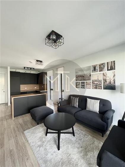 Apartament cu 3 camere decomandat, mobilat în Nordului