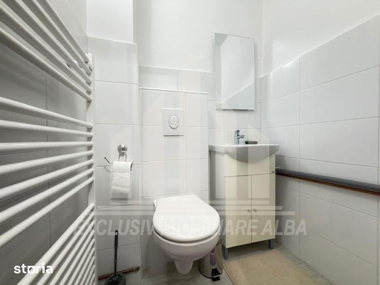 Apartament cu 3 camere decomandat, mobilat în Cetate