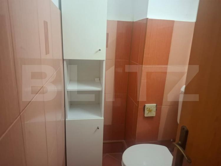 Apartament cu 3 camere decomandat, mobilat în Micro 11