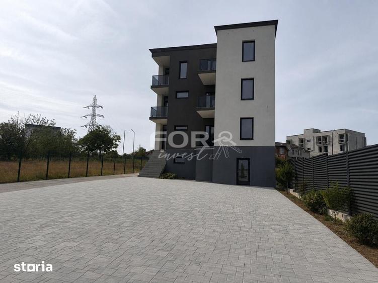 Casă cu Teren 1859 Mp în Sânmartin