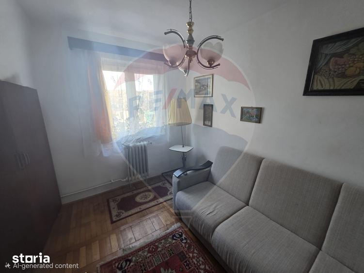 Apartament cu 3 camere semidecomandat în Tipografilor