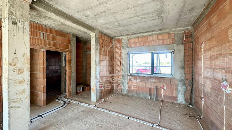 Duplex cu 4 camere cu Canalizare în Dumbrăvița