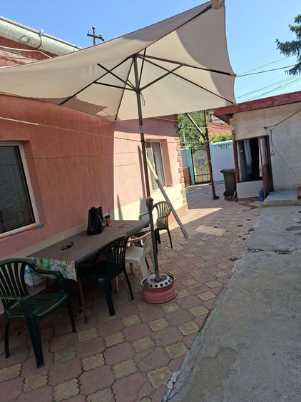 Casă cu 4 camere în Alexandriei