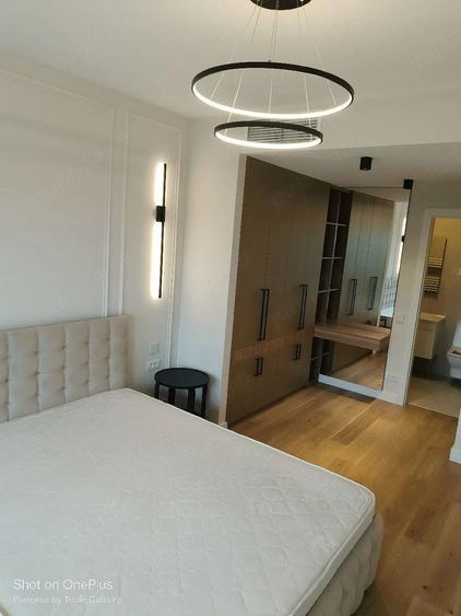 Apartament cu 3 camere decomandat în Băneasa