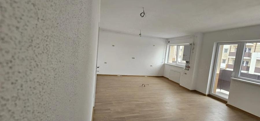 Apartament 3 camere 72 mp Sanpetru Subcetate City - 4