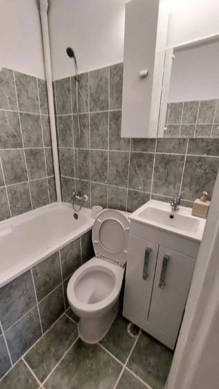 Garsonieră decomandată în Soarelui