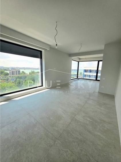 Apartament cu 3 camere decomandat în Faleza Nord
