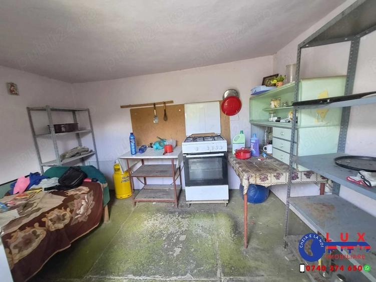 Casă cu 3 camere cu Teren 295 Mp în Babadag