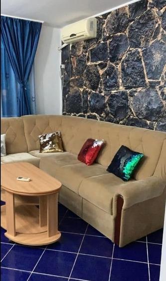 Apartament cu 3 camere decomandat, mobilat în Central