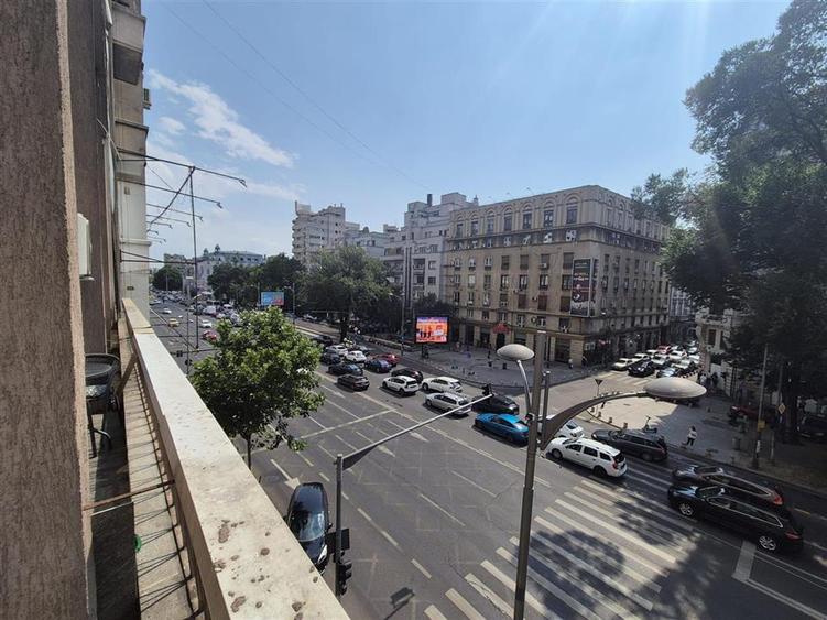 Apartament cu 2 camere decomandat, mobilat în Universitate