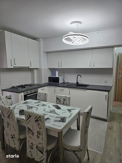 Apartament cu 3 camere în Obor