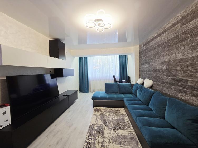 Apartament cu 2 camere decomandat în Mazepa 1