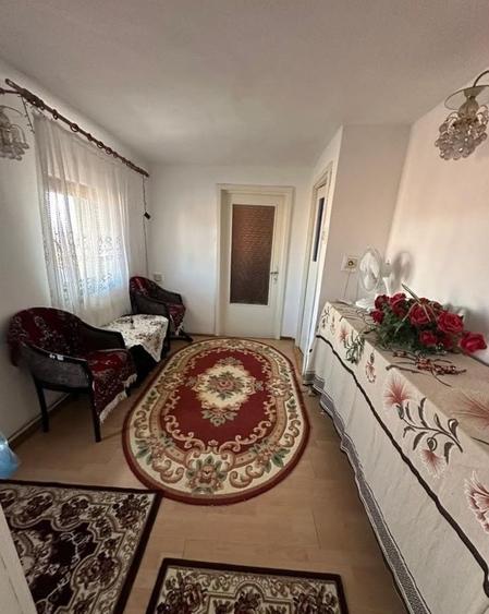 Casă cu 4 camere în Deve