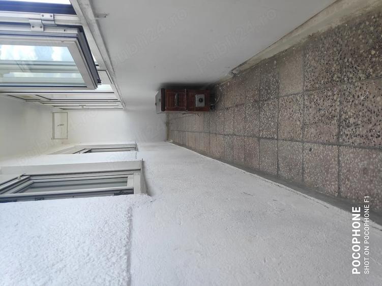Apartament cu 3 camere decomandat în Moșilor