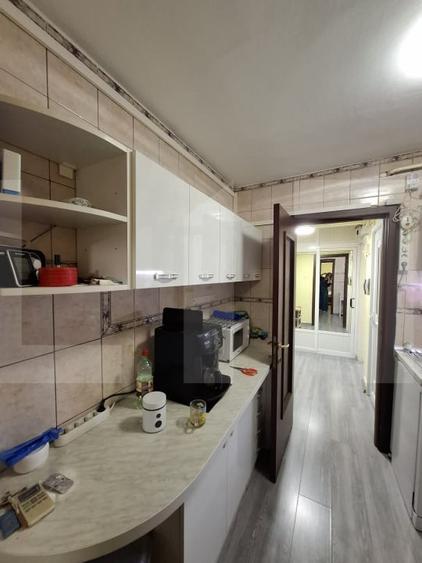 Apartament cu 4 camere decomandat, mobilat în Tineretului