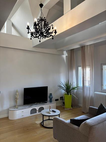 Apartament cu 4 camere decomandat în Dorobanți
