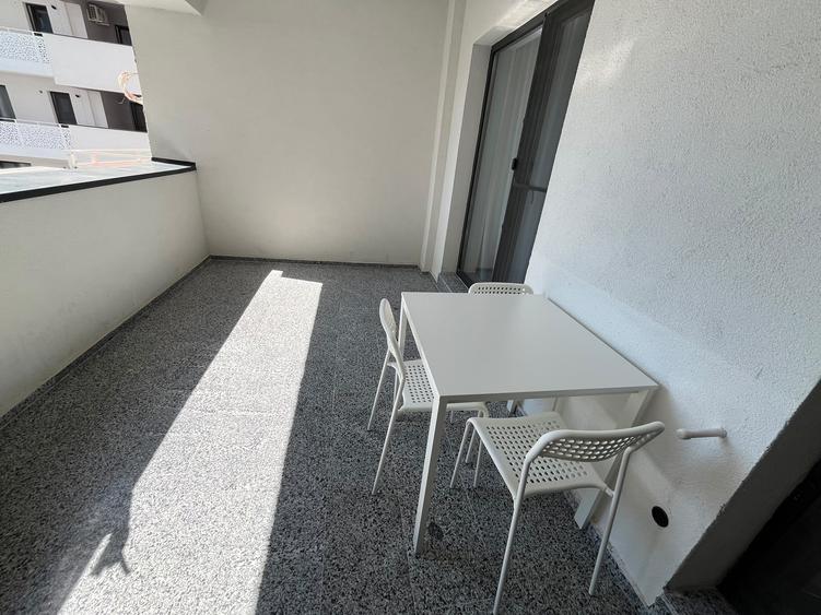 Apartament cu 3 camere decomandat, mobilat în Theodor Pallady