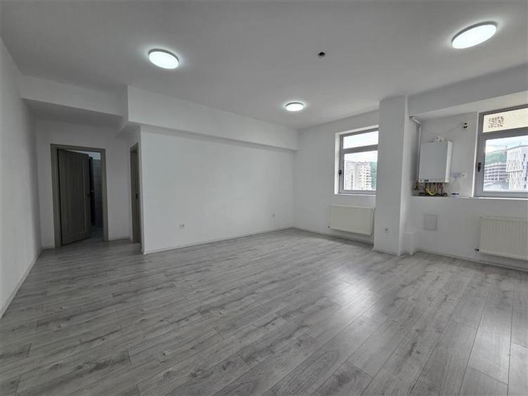 Apartament 2 camere Centrul Civic pretabil birouri - 20